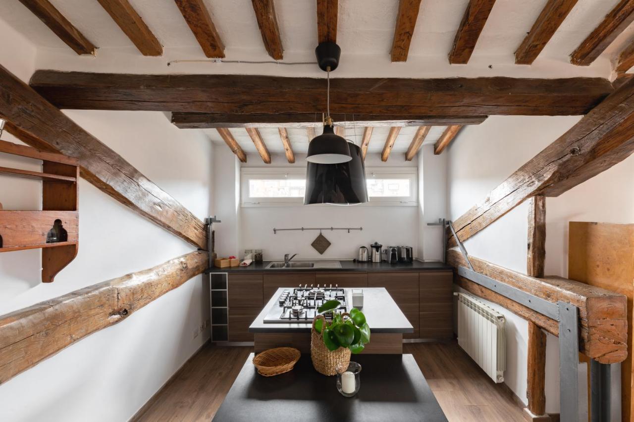 Amazing Penthouse With Terrace And Rooftop In Trastevere Roma Exterior foto