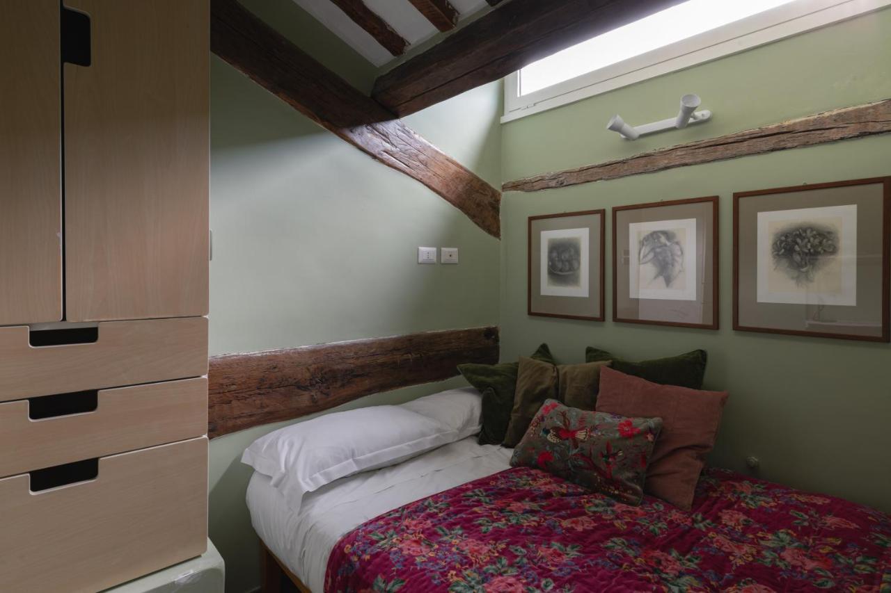Amazing Penthouse With Terrace And Rooftop In Trastevere Roma Exterior foto