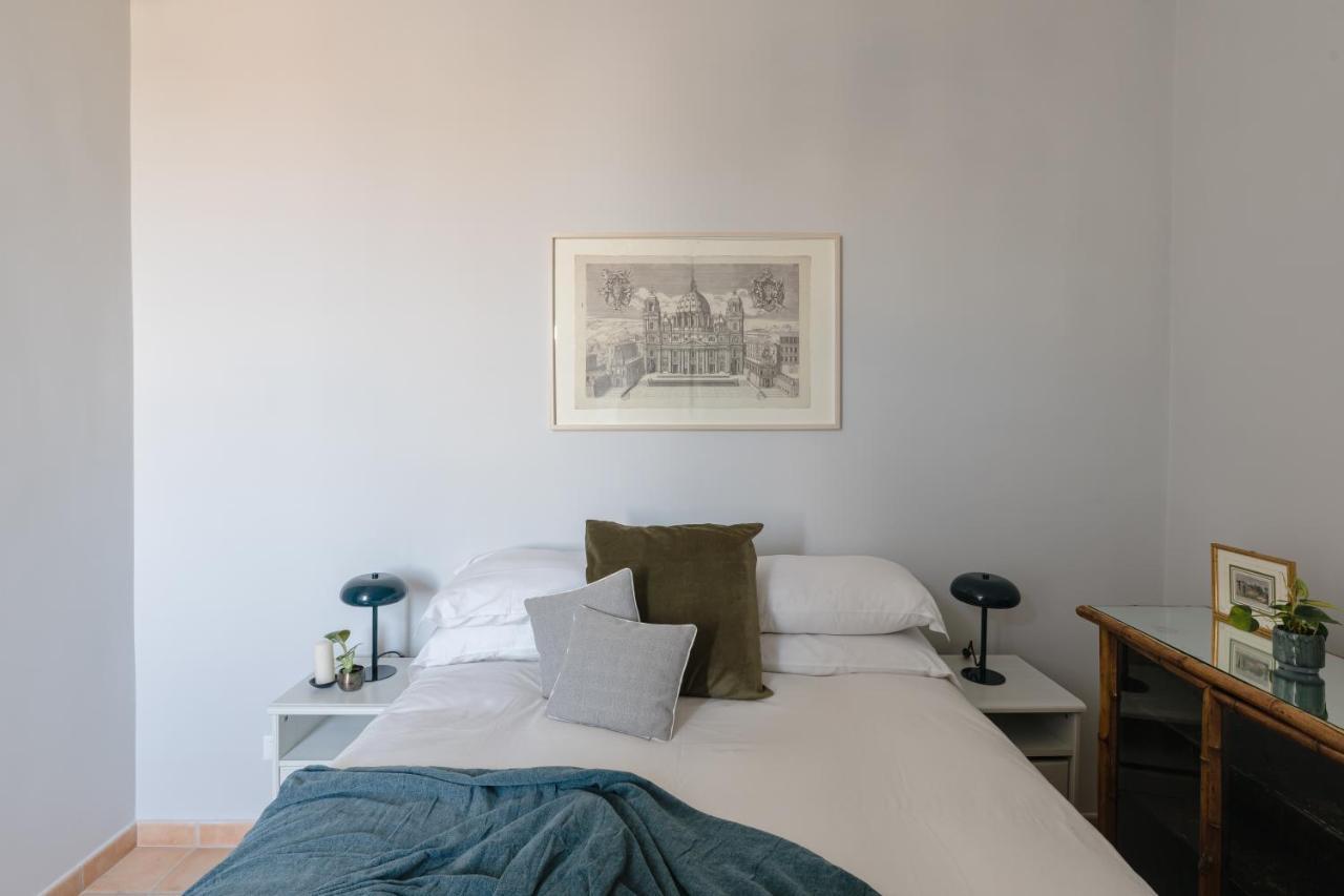 Amazing Penthouse With Terrace And Rooftop In Trastevere Roma Exterior foto