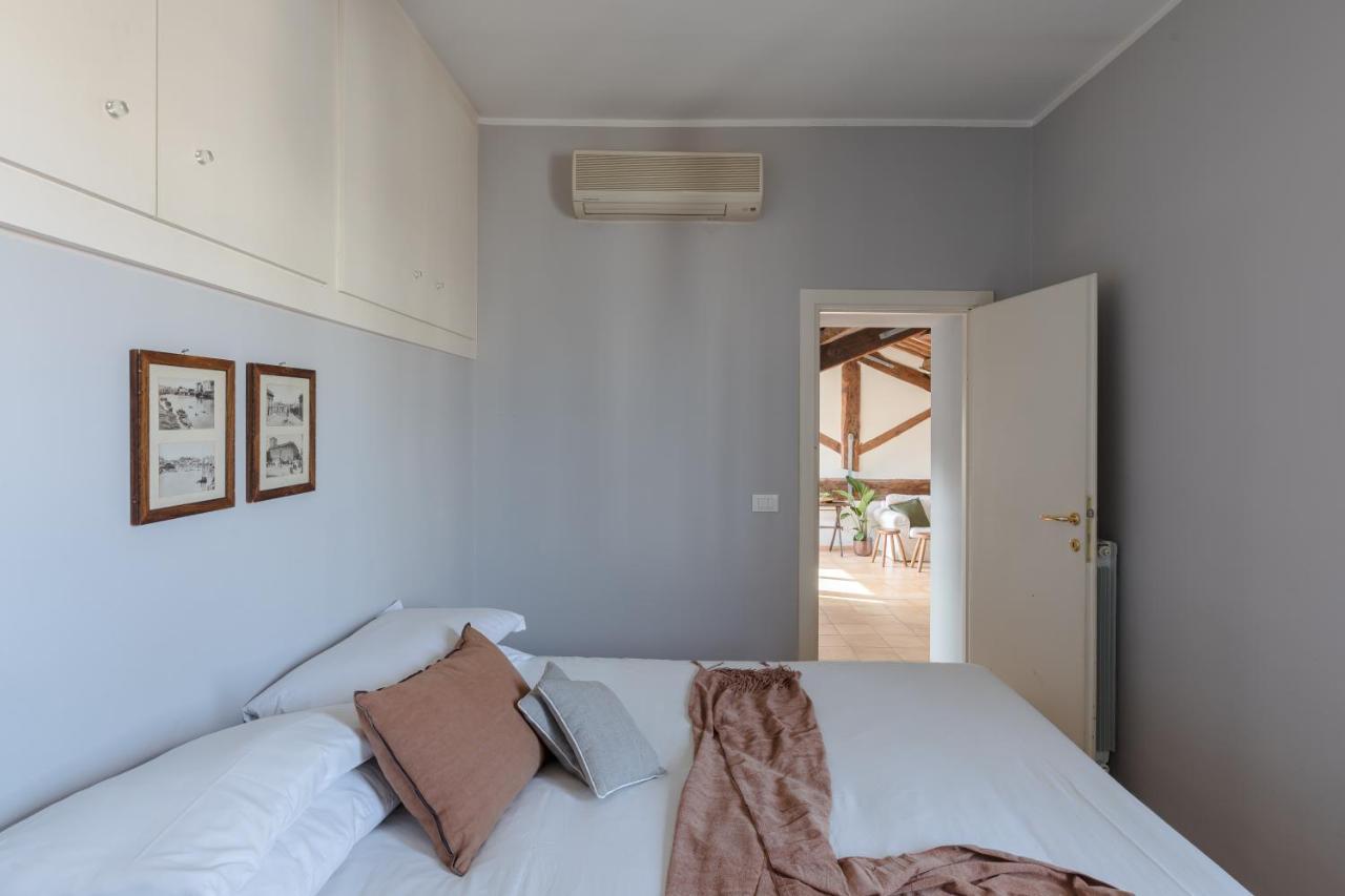 Amazing Penthouse With Terrace And Rooftop In Trastevere Roma Exterior foto