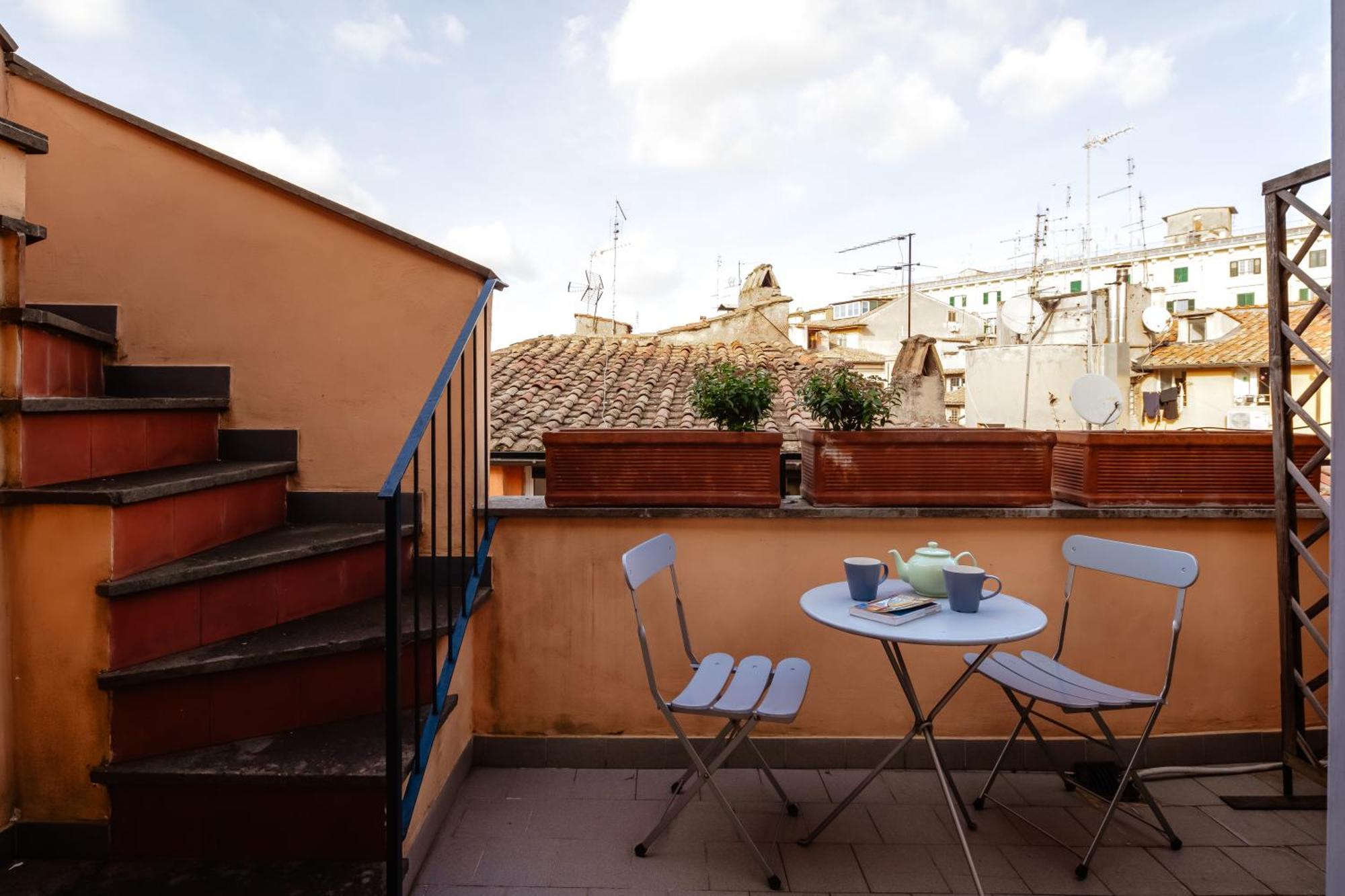 Amazing Penthouse With Terrace And Rooftop In Trastevere Roma Exterior foto